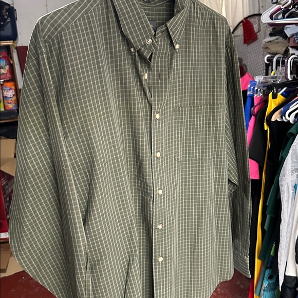 Van Heusen Men's Olive Plaid Button Down Shirt - Picture 3 of 4